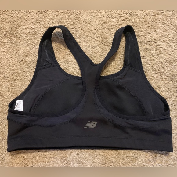 New Balance Sports Bra - Lightly used - Size XL but fits smaller - Picture 2 of 2
